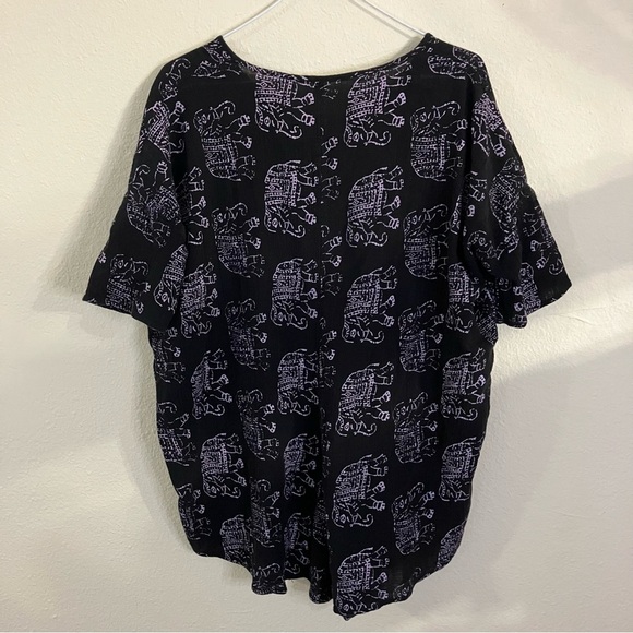 Free People Intimately Wear Me Daily Romper
Elephant Print Black & Pink Size: XS - Picture 4 of 6